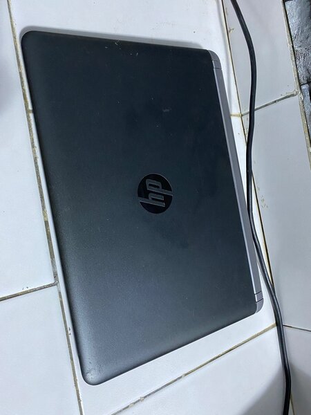 HP CORE I5 6 em GÉNÉRATION EN 14 POUCE