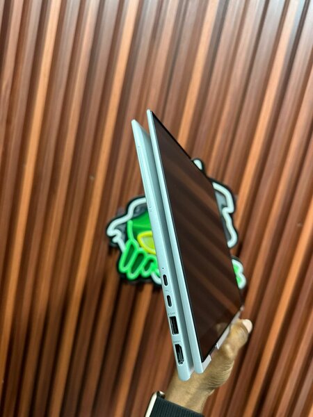 New  *HP Elitebook 830 x360 G10* Intel️ core i5  13th gener