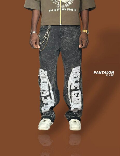 Jean rétro flare brodé