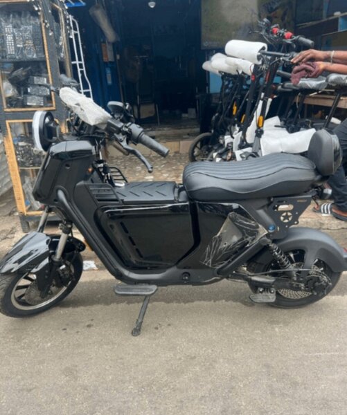 Scooter électrique urbain moderne