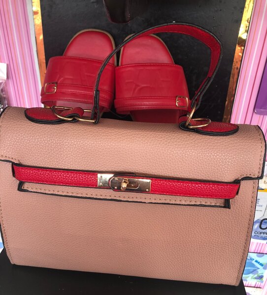 Sac à main en cuir elegante