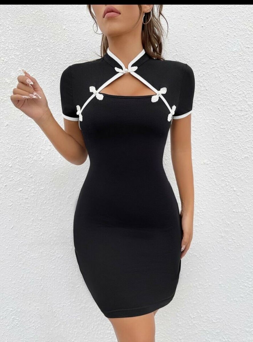 Élégance Robe Noire et Rouge