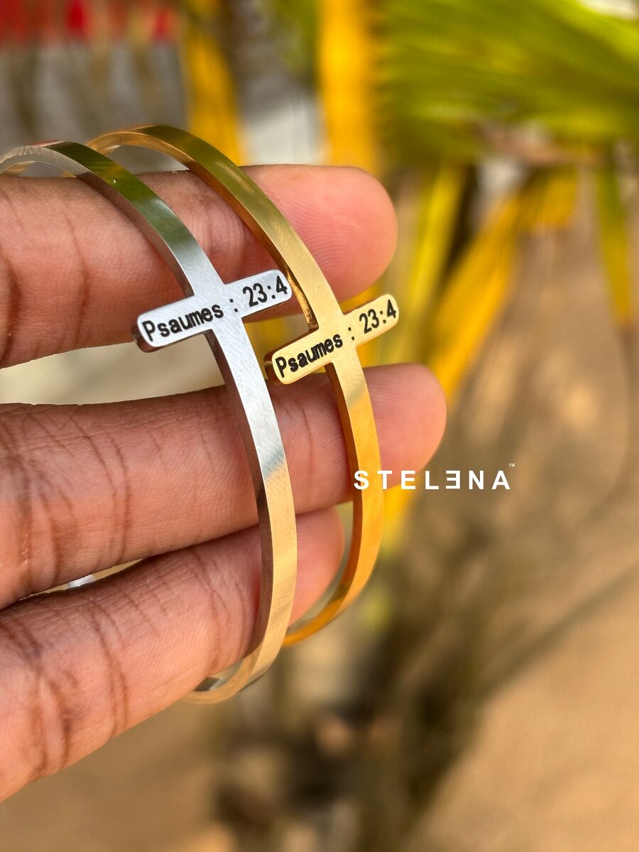 Bracelets crucifix en acier