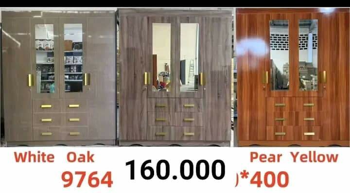 Placard en Bois avec Miroirs