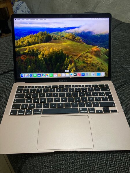 MacBook M1 8gb/256gb