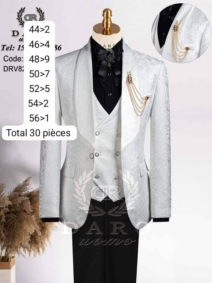 Costume pour homme élégant