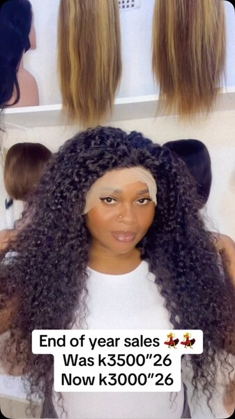 Beautiful and elegant women's wig