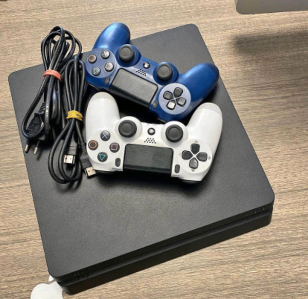 PlayStation 2 with Game Padsabd games