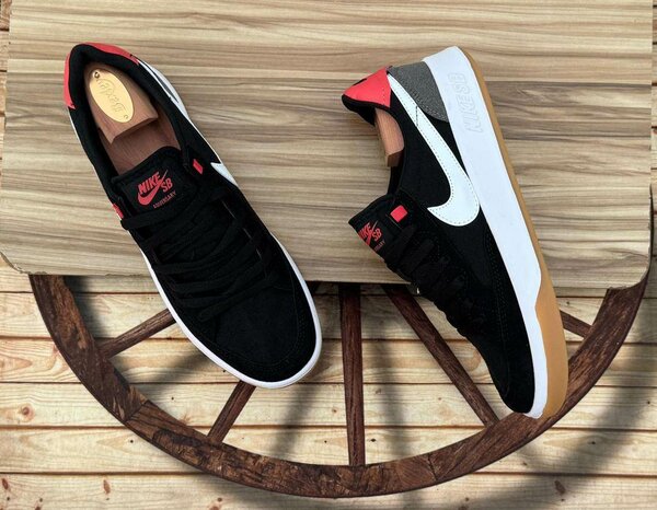 NIKE SB