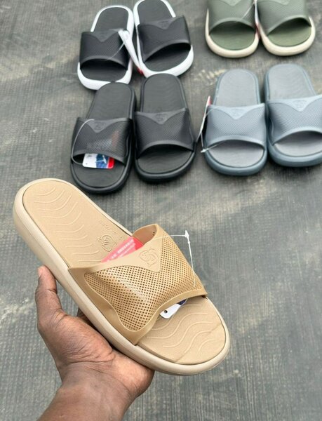 Claquettes de plage antidérapantes