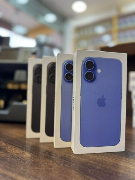 Iphone 16 128gig in box