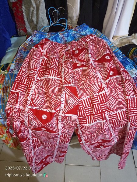 Pantalons amples colorés