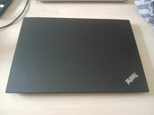 Lenovo think pad T490s