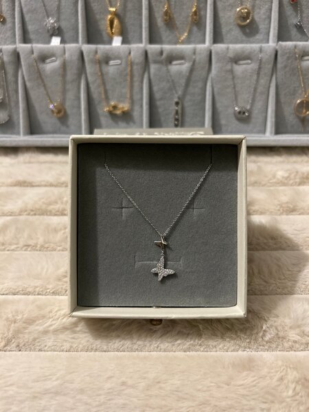 Collier pendentif papillonchic
