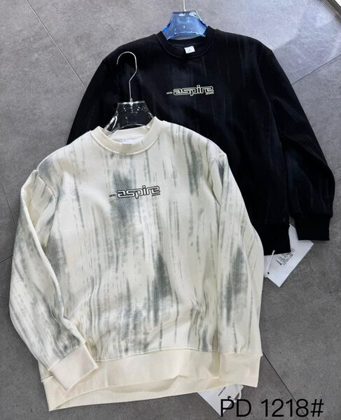 Roundneck longsleeve