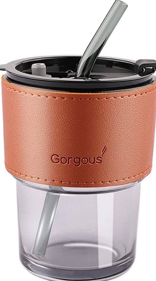 Gobelet en verre avec paille