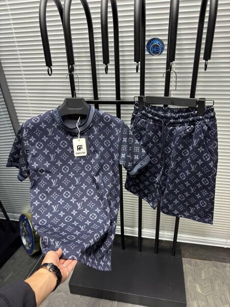 Ensemble t-shirt et short homme