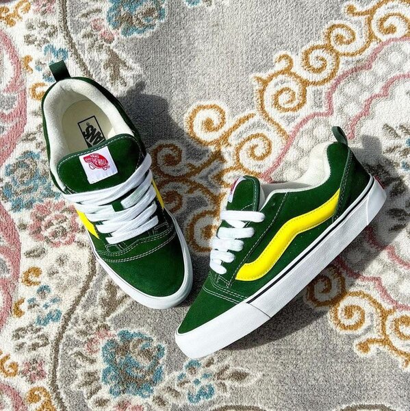 Sneakers vert et jaune élégants