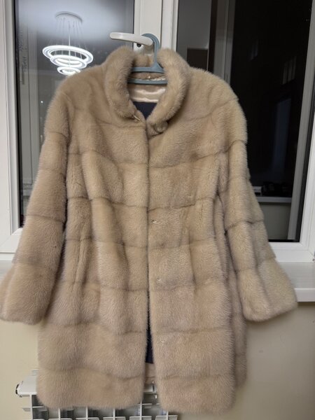 Шуба норковая, в отличном состоянии, пыльник есть