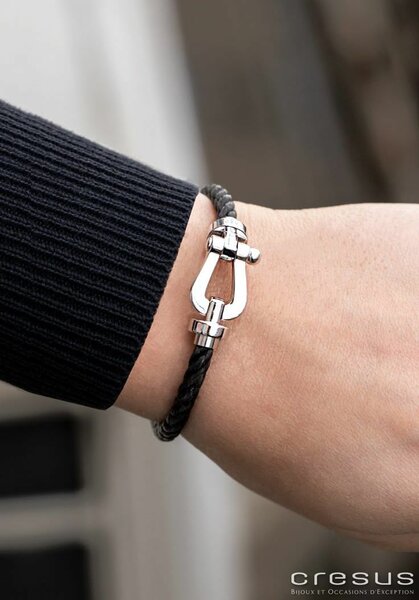 Bracelet en cuir élégant