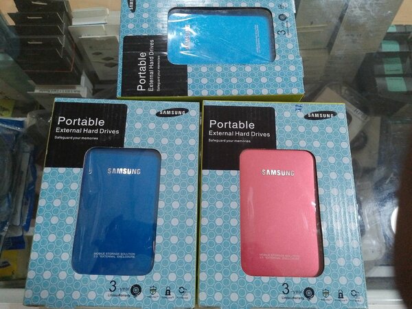 SAMSUNG PORTABLE EXTERNAL HARD DRIVE CASE