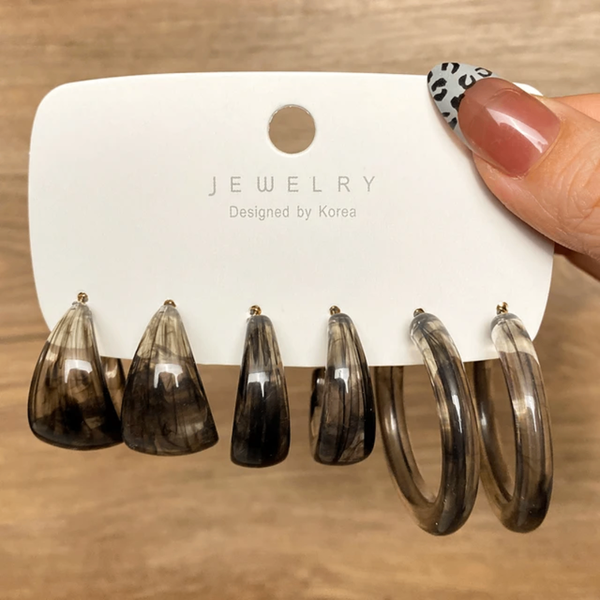 Boucles d'oreilles en acryliqu