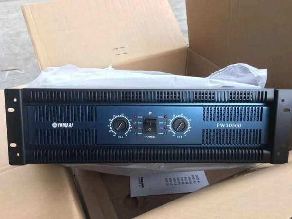 Yamaha PW10500 Amplifier