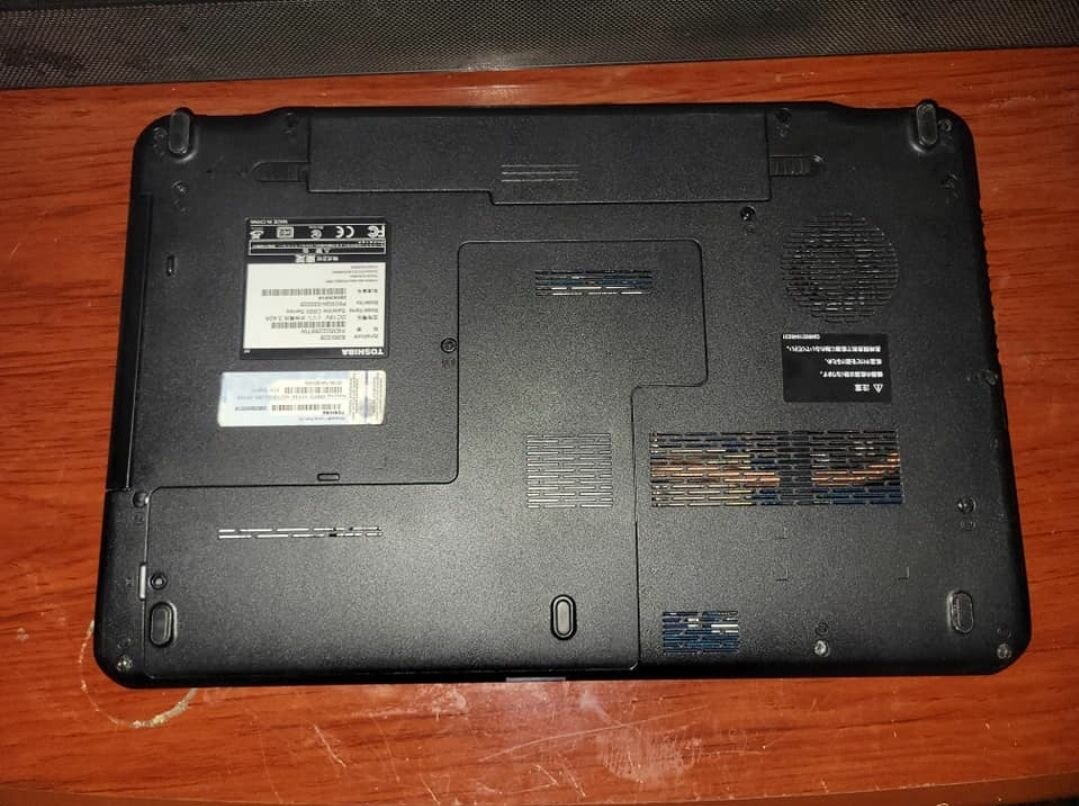 TOSHIBA laptop