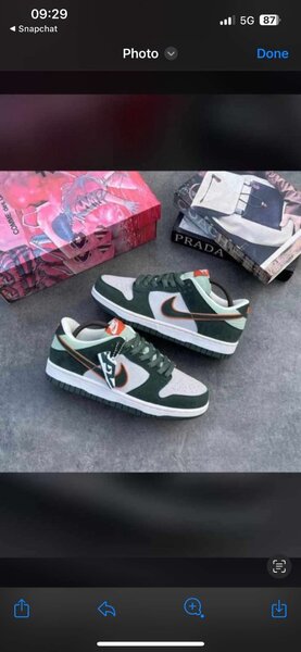 Nike dunk in size(38-46)