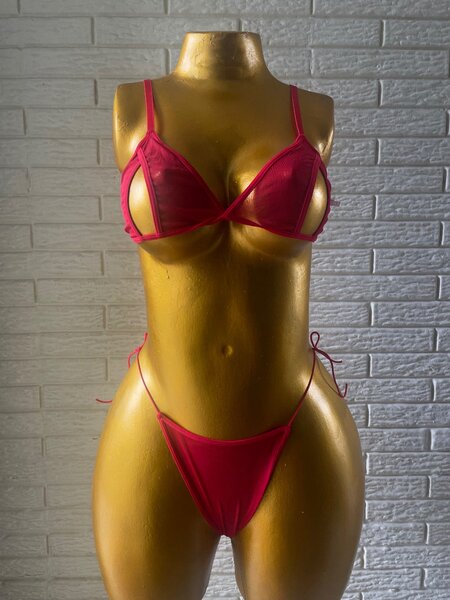 Bikini rouge élégant