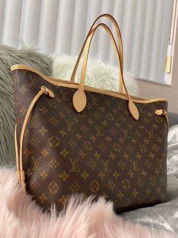 Luis vuitton hand bags