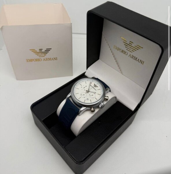 Montre de marque Amporio Armani