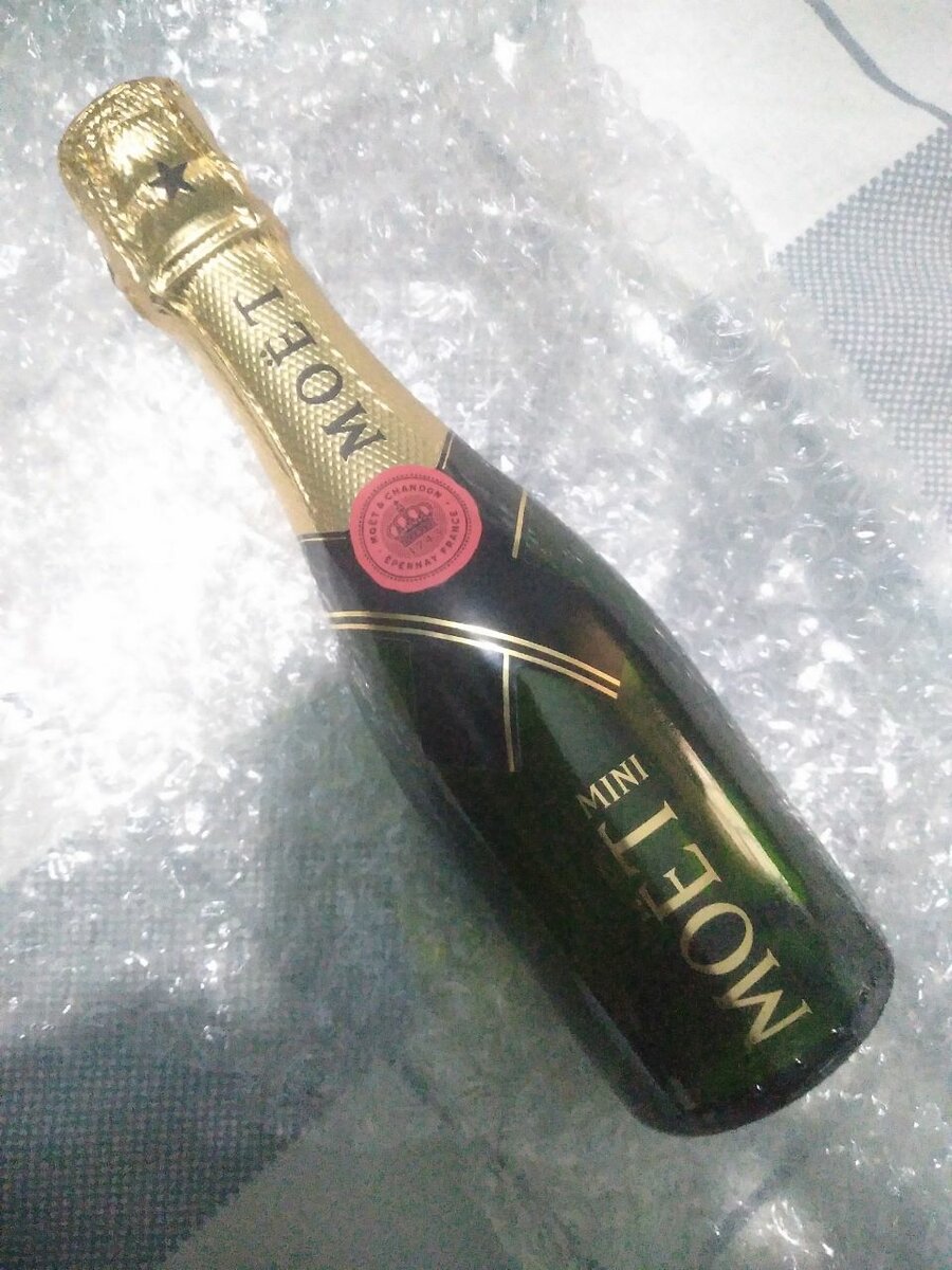 Moët Mini Champagne