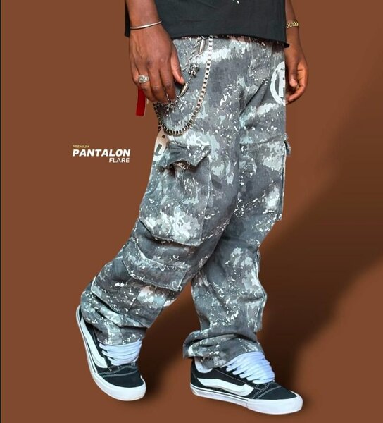 PANTALON CARGO FLARE