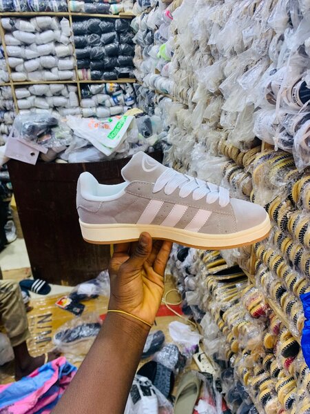 Baskets classiques unisexes