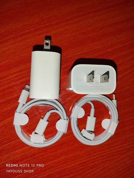 Chargeur USB-C 20W avec câble