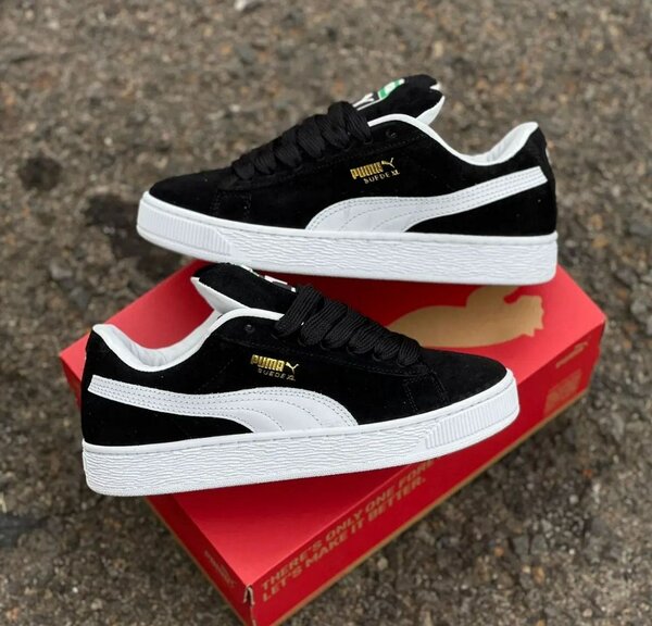 Sneakers noires en daim