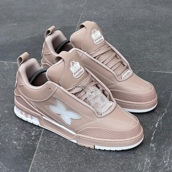 LOUIS VUITTON SNEAKER