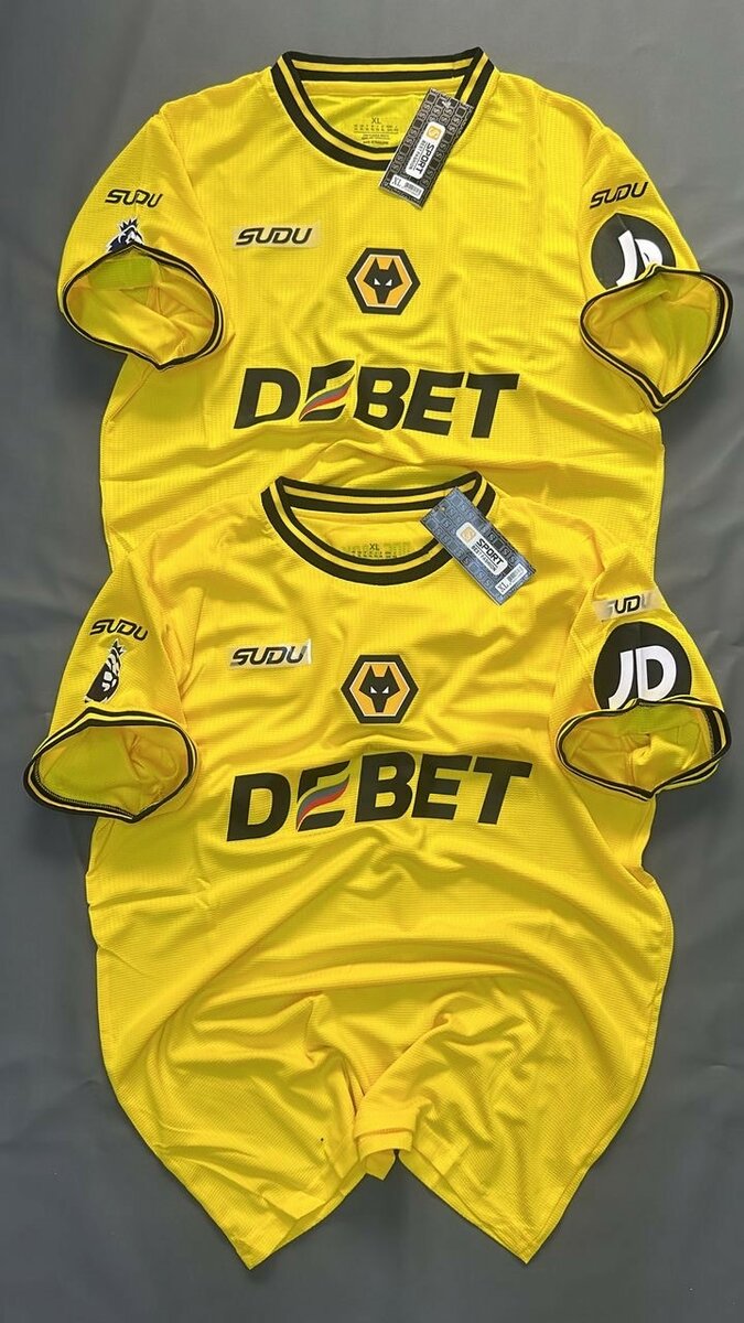 Maillot de football jaune