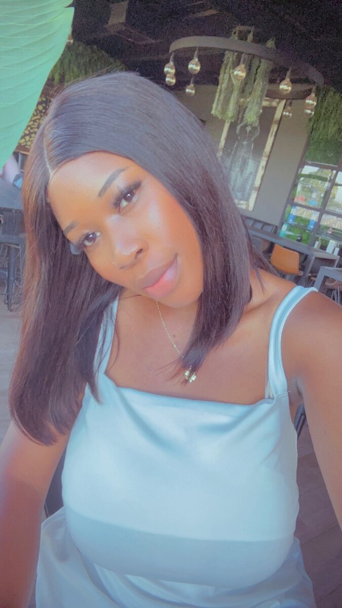 14 inches, paired with a Kim Kay closure