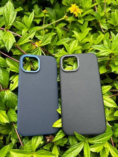 Coque semi-cuire élégante