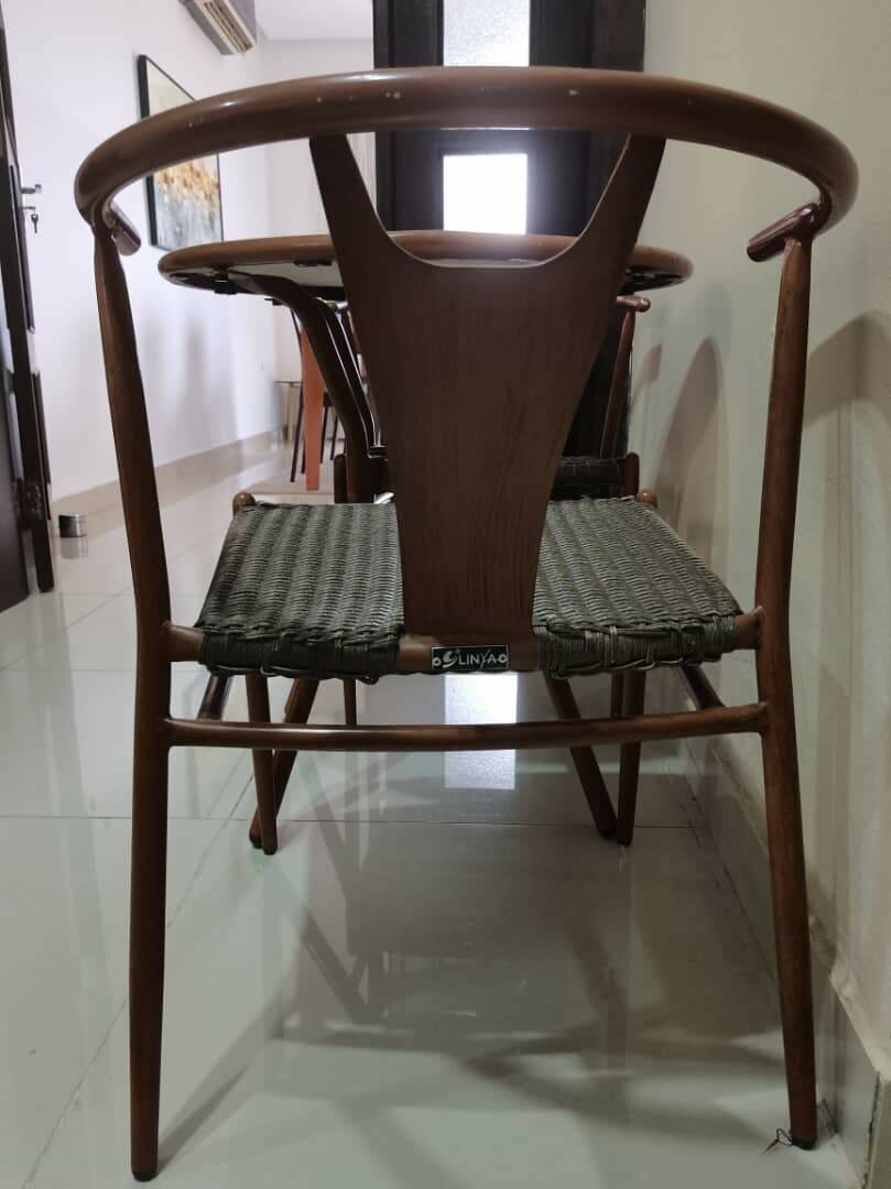 Chaises en bois style moderne