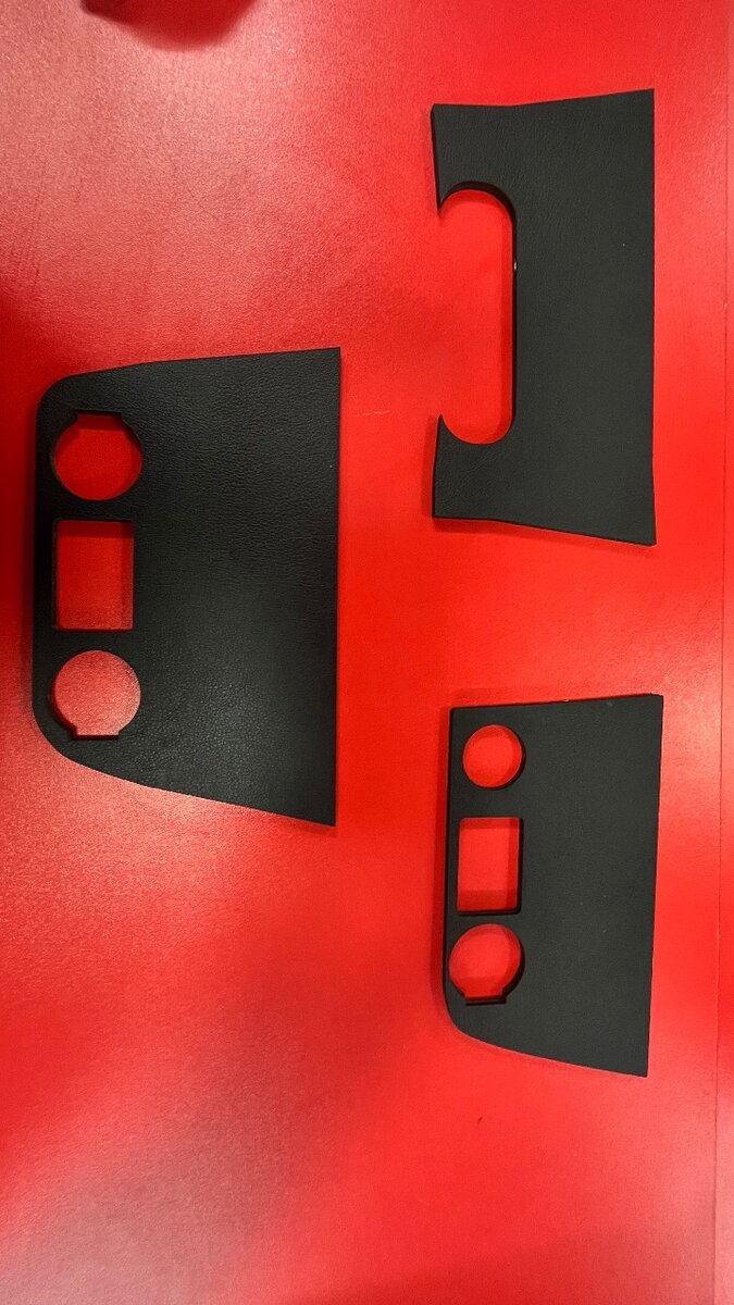 Заглушки на панель