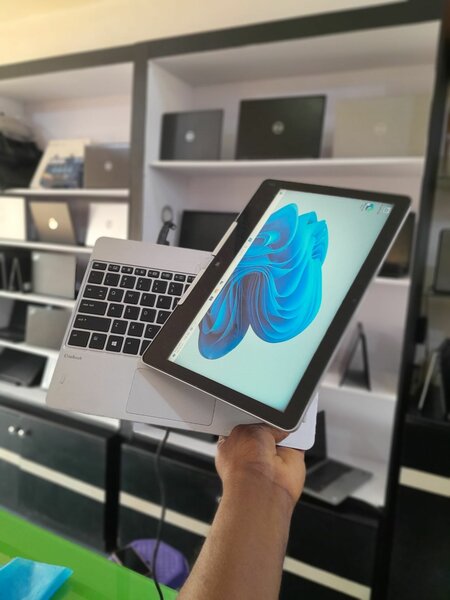 HP EliteBook Revolve 810 G3