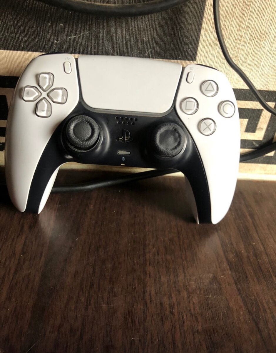 PlayStation 5 controller