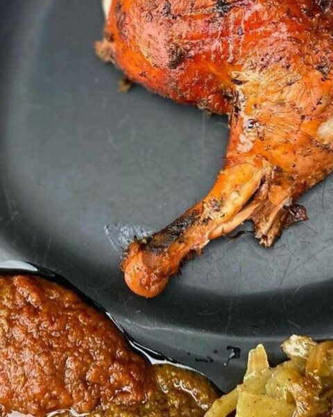 ATTIEKE AU POULET BRAISÉ