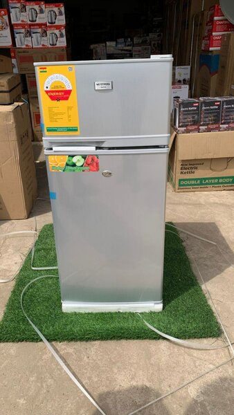 WESTPOOL DOUBLE DOOR FRIDGE 95 LITRES