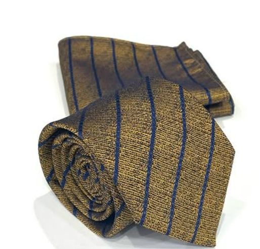 TIE & POCKET SQUARE