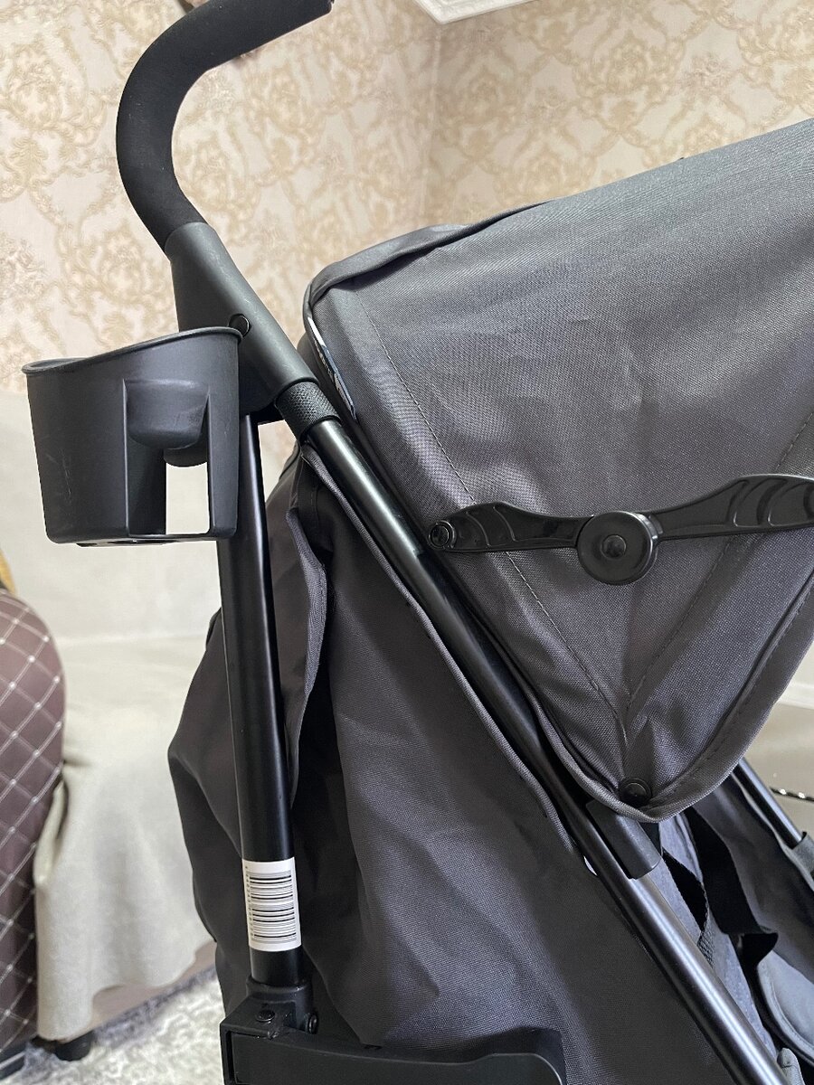 Классная прогулочная коляска.