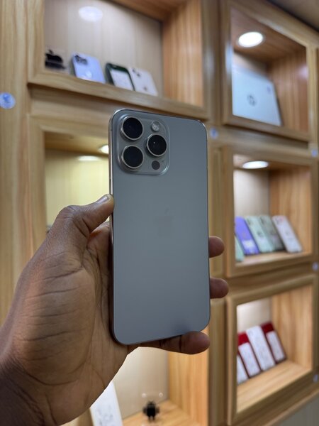 15 Pro Max 256Go Seconde Main